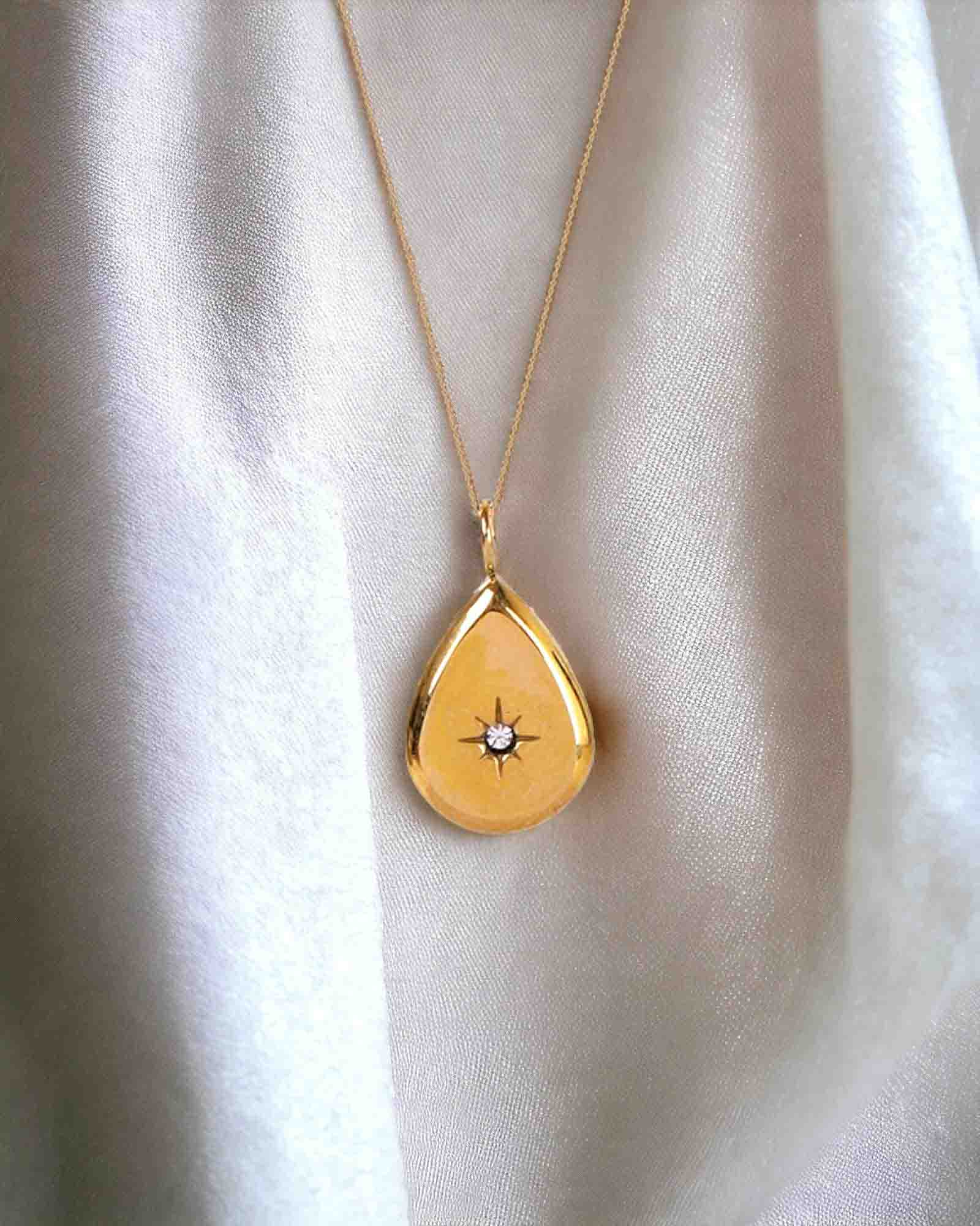 Gold Tear pendant necklace, made with waterproof stainless steel